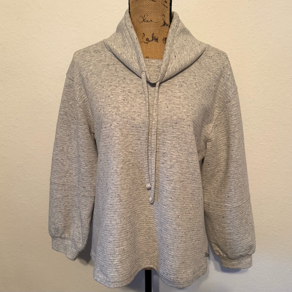 T by Talbots Gray Long Sleeve Light gray cowl neck top large petite